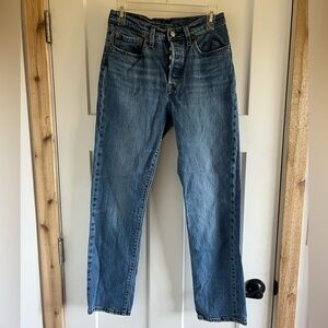 Levi's Women's Straight Leg Blue Jeans